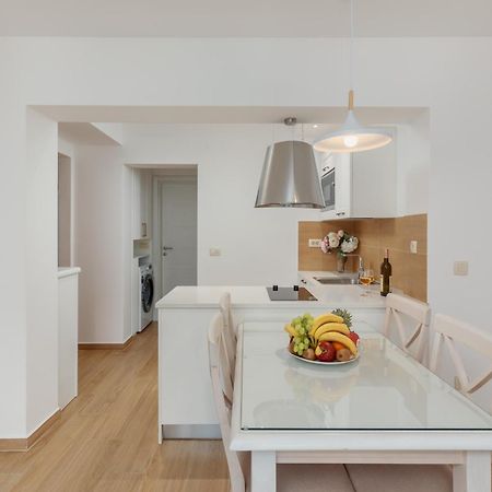 Apartments Los Olivos โกตอร์ ภายนอก รูปภาพ
