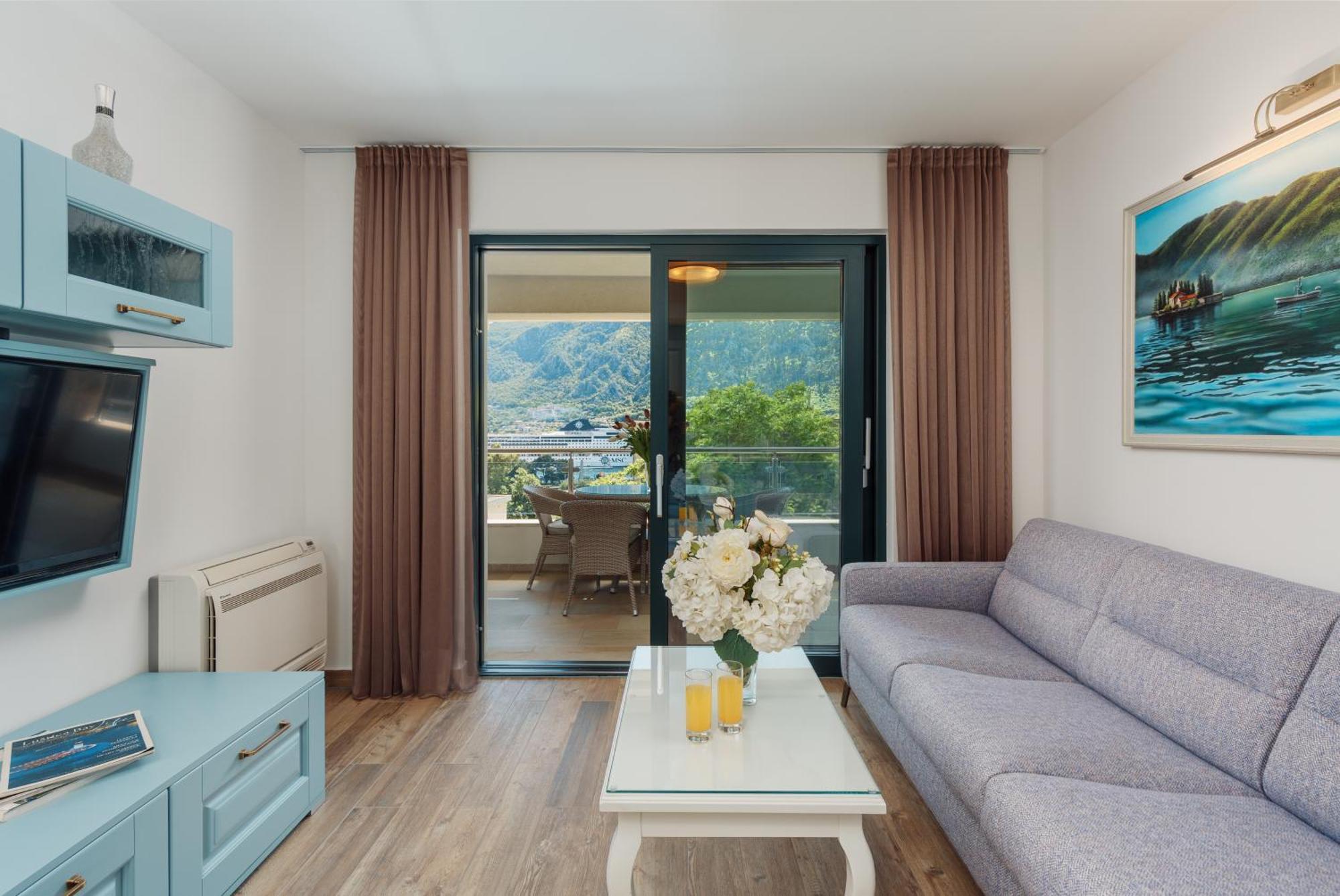 Apartments Los Olivos โกตอร์ ภายนอก รูปภาพ