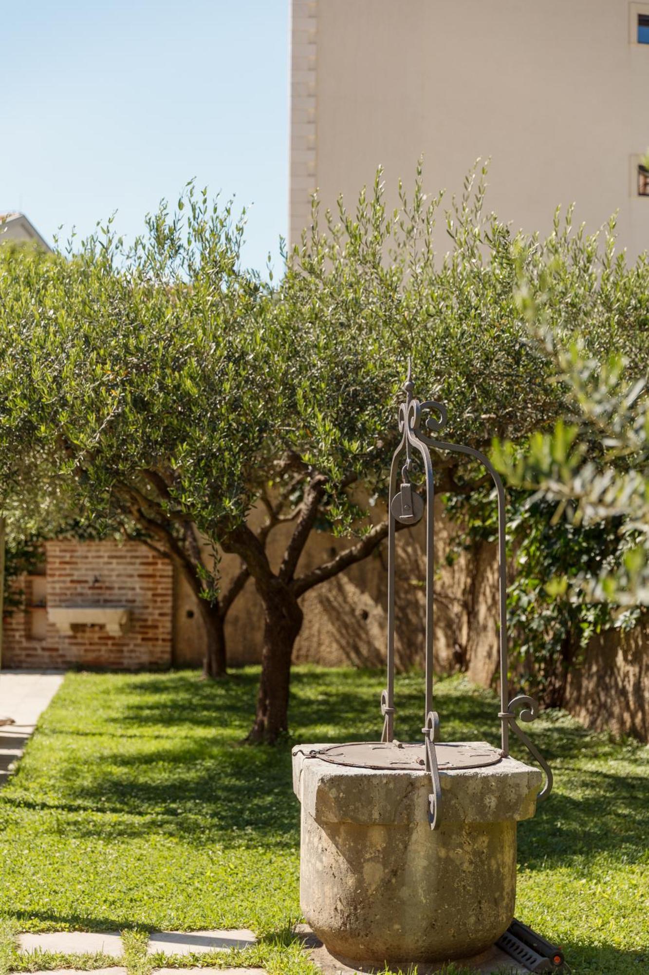 Apartments Los Olivos โกตอร์ ภายนอก รูปภาพ
