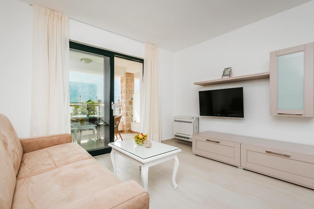 Apartments Los Olivos โกตอร์ ภายนอก รูปภาพ